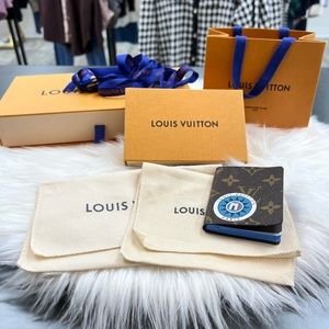AUTHENTIC Louis Vuitton mini notebook with 2 boxes etc